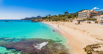 Mooi strand Son Moll in Cala Rajada op Mallorca van Alex Winter