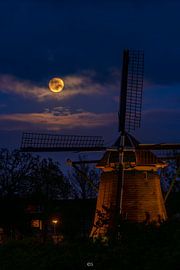 Vollmond bei Mill the Kite von Chandu Srirangam