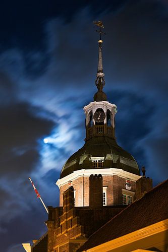 Lune au-dessus de Dordrecht