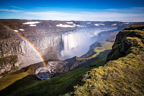 Dettifoss mit doppeltem Regenbogen