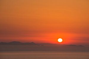 Le coucher du soleil dans la Grèce