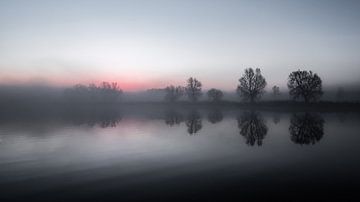 Un magnifique lever de soleil dans le parc naturel de Meinerswijk sur Eddy Westdijk