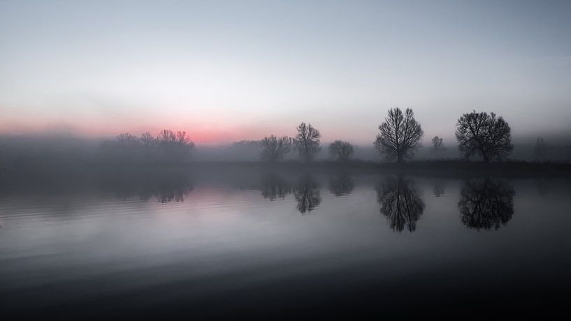 A beautiful sunrise in Meinerswijk nature park by Eddy Westdijk