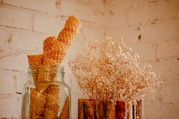 Stilleven met ijshoorntjes van Brave Toaster Photos