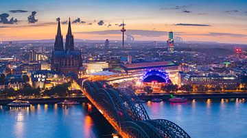 Blue hour in Cologne by Martin Wasilewski