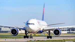 Delta Air Lines Boeing 777-200 (N866DA).