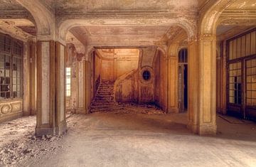 Crumbling by Roman Robroek - Photos of Abandoned Buildings