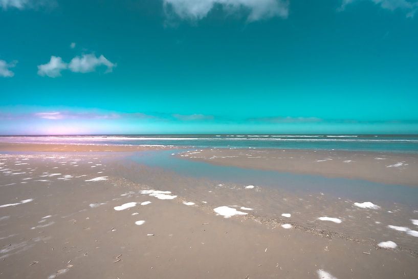 Beach by Reurings aan de Muur