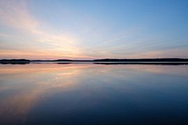 Blue tranquility by Rudy De Maeyer