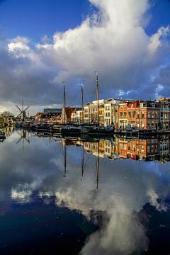 Galgewater Leiden met spiegeling van Dirk van Egmond