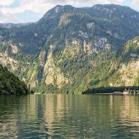 Königssee mit St. Bartholomä von Wil van der Velde