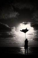 Strong Winds ahead - Hold on Tight to your dream