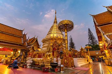 Tempels in Chiang Mai van Peter Schickert