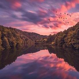 Prachtige kleuren tijdens zonsondergang in Luxemburg von Mitchell Routs