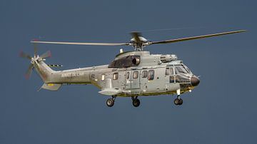Armée de l'Air Aérospatiale AS-332 Super Puma. van Jaap van den Berg