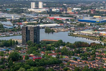 De Tasmantoren in Groningen vanuit de lucht