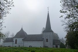 Ouren church by Merijn Loch