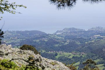 Panorama des Picos de Europa sur Peter Haastrecht, van