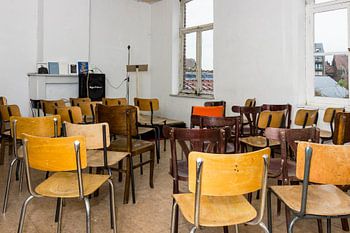 Zaal wacht op publiek