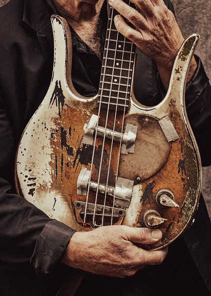These Hands & Frank's Bass by Michael Klinkhamer