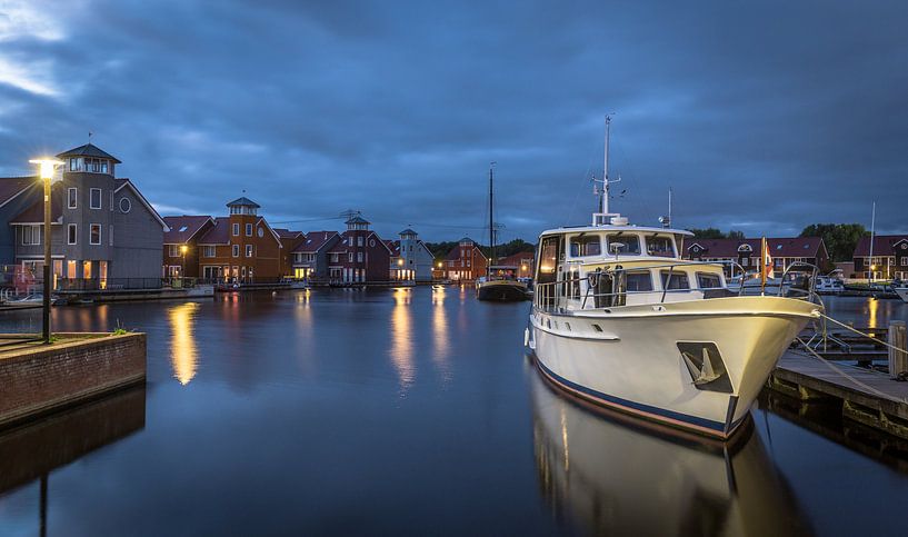 Reitdiephaven in Groningen in de avond. par Claudio Duarte