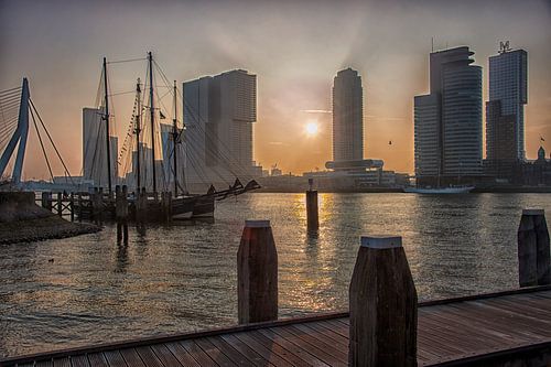 Lever du soleil au Kop van Zuid à Rotterdam sur Anouschka Hendriks