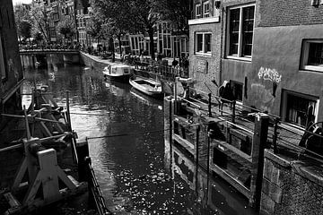 Amsterdam en noir et blanc sur Apple Brenner