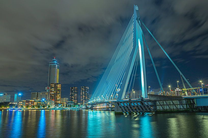 Erasmus Bridge by Freddie de Roeck