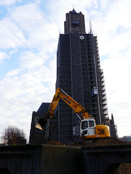 Graafmachine met Eusebiuskerk in Arnhem
