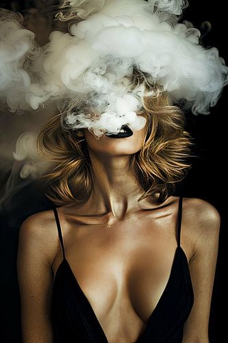 vrouw met hoofd in de wolken