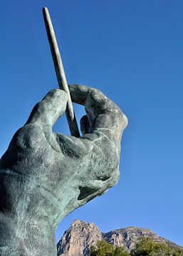 The hand of the conductor - Statue in Finestrat - Spain by insideportugal