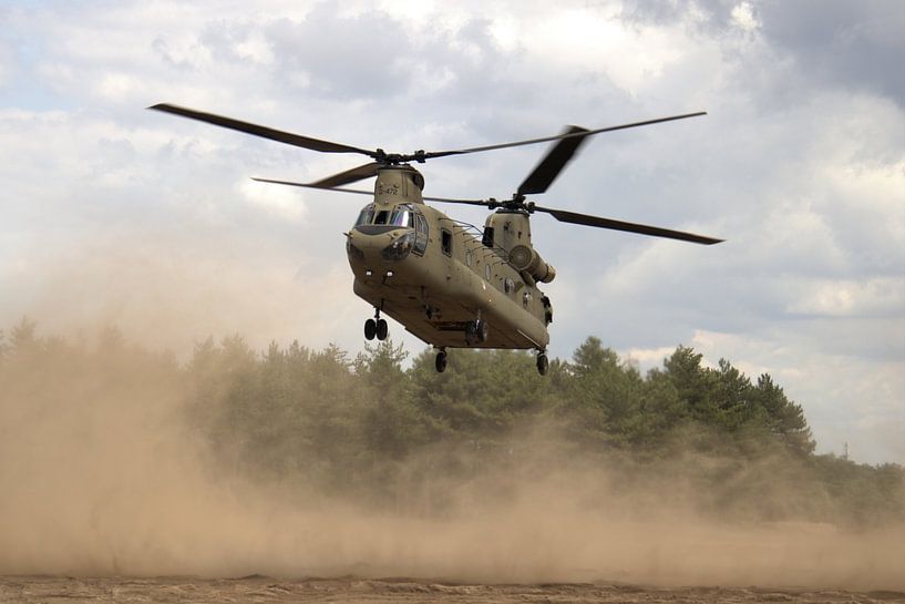 Chinook transport helicopter van desley Rigter