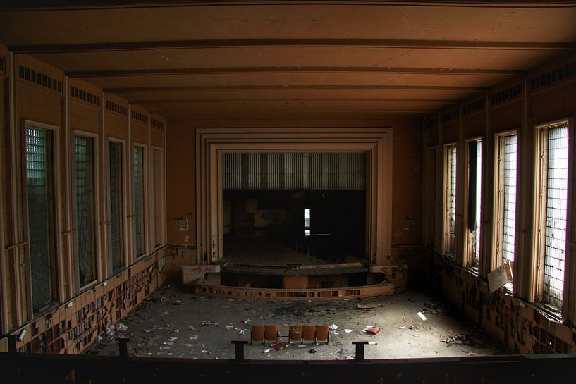 Een verlaten theater  par Melvin Meijer