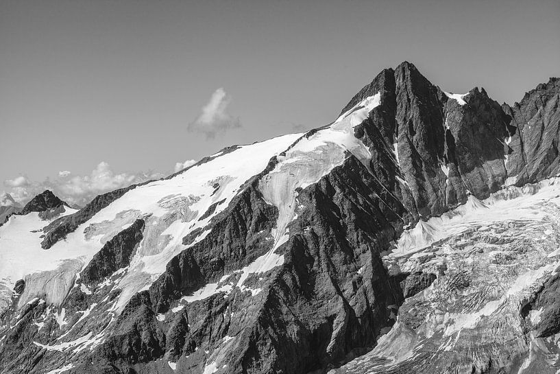 De Grossglockner en de Adlersruhe in ZW van Christa Kramer