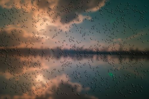 DE - Baden-Wurttemberg : Sunset and Raindrops