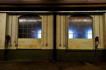 Bahnhofshalle mit Fenstern von Blond Beeld