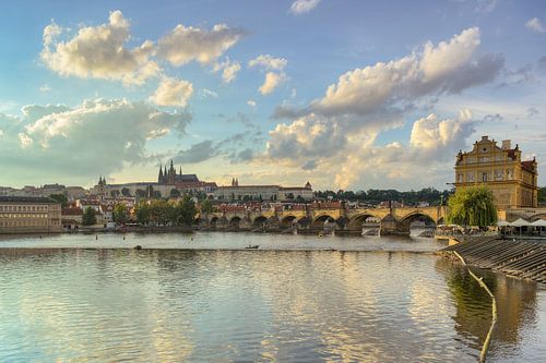 Vue sur le château de Prague sur Michael Valjak