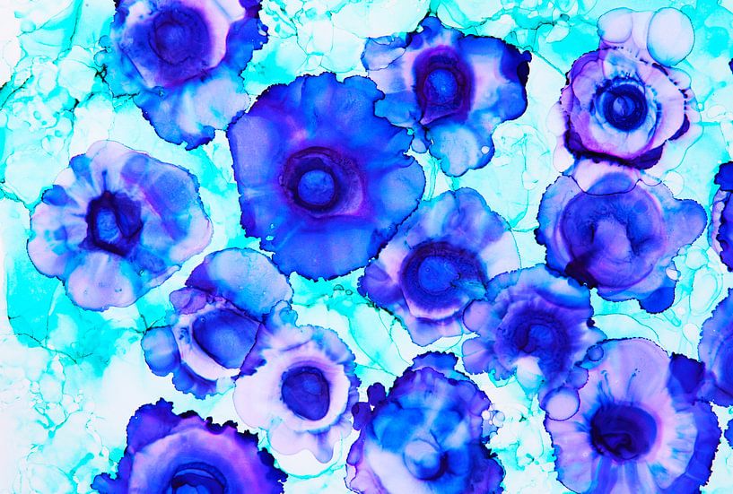 Blauwe klaprozen / Blue poppies Abstract/Blauwe Mohnblumen van Joke Gorter