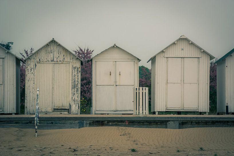 Strandhuisjes van Adri Vollenhouw