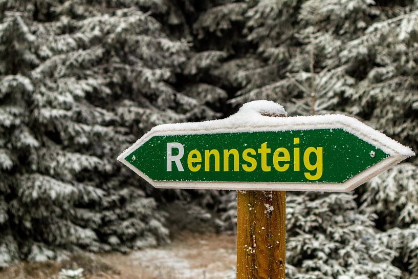 Beautiful winter landscape on the heights of the Thuringian Forest by Oliver Hlavaty