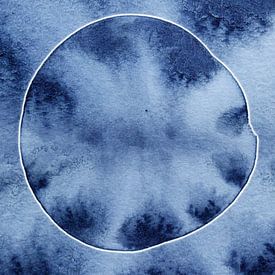 ECHO AQUA MINERAL 970 - Minimalistisches blaues Aquarell Wandkunstwerk von Saskia Mensink PRINTS