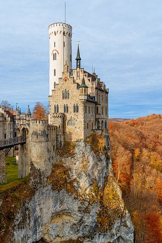 Uitzicht op kasteel Lichtenstein, Baden-Württemberg, Duitsland
