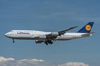 Lufthansa Boeing 747-8 in oude livery. van Jaap van den Berg thumbnail