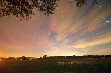 Nederlands landschap van sterrenspoor Scherpenzeel, Nederland van Jeroen Bos
