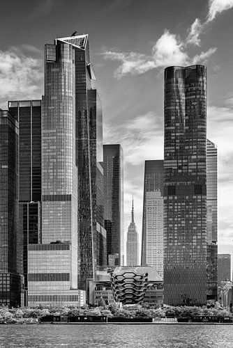 NYC Hudson Yards & Empire State Building – Monochrom