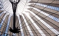 Sony Centre in de zon