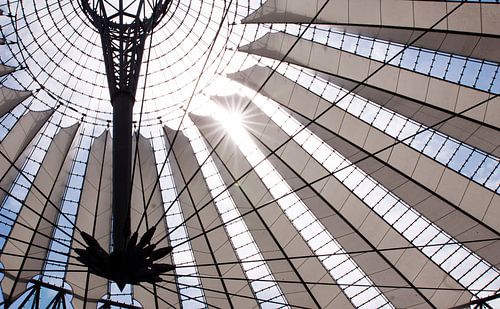 Sony Centre in de zon