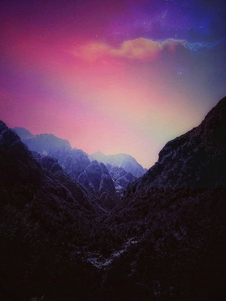Fantasievoll verträumte, sternenübersäte albanische Berge von Stardust Concepts