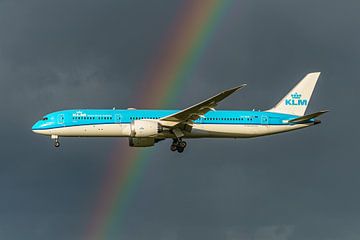KLM Boeing 787-9 Dreamliner (PH-BHF) "Hibiscus". van Jaap van den Berg