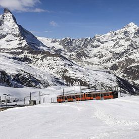 Gornergratbahn mit Matterhorn von FotoBob